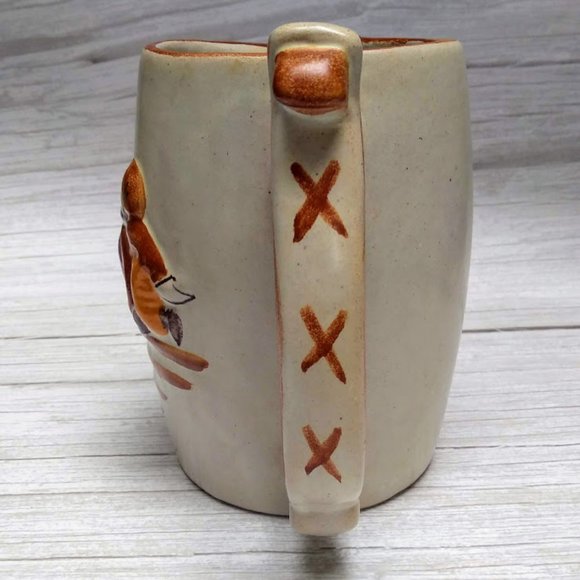 QUART-SIZE "DRINKING MAN" CERAMIC PITCHER / JUG - Picture 3 of 6